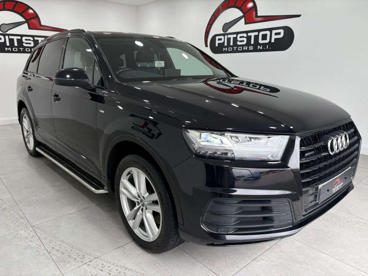 A 2018 AUDI Q7 3.0 TDI V6 45 S line SUV 5dr Diesel Tiptronic quattro Euro 6 (s/s) (231 ps) A 2018 AUDI Q7 3.0 TDI V6 45 S line SUV 5dr Diesel Tiptronic quattro Euro 6 (s/s) (231 ps)