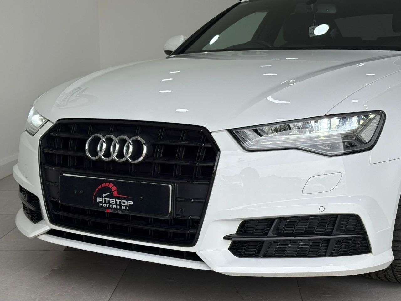 A 2018 AUDI A6 SALOON 2.0 TDI ultra S line Saloon 4dr Diesel Manual Euro 6 (s/s) (190 ps) A 2018 AUDI A6 SALOON 2.0 TDI ultra S line Saloon 4dr Diesel Manual Euro 6 (s/s) (190 ps)