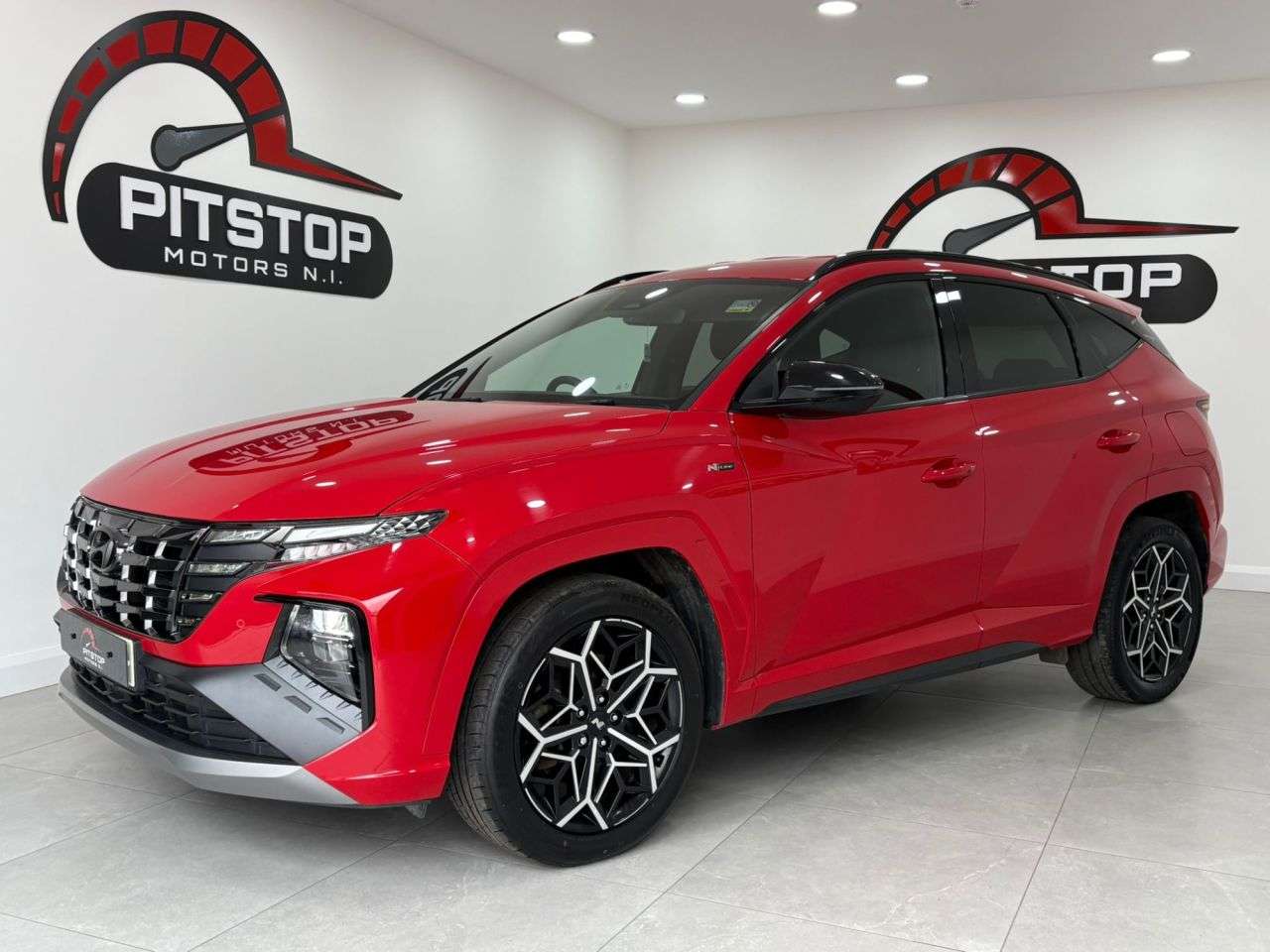 A 2022 HYUNDAI TUCSON 1.6 h T-GDi N Line SUV 5dr Petrol Hybrid Auto Euro 6 (s/s) (230 ps) A 2022 HYUNDAI TUCSON 1.6 h T-GDi N Line SUV 5dr Petrol Hybrid Auto Euro 6 (s/s) (230 ps)