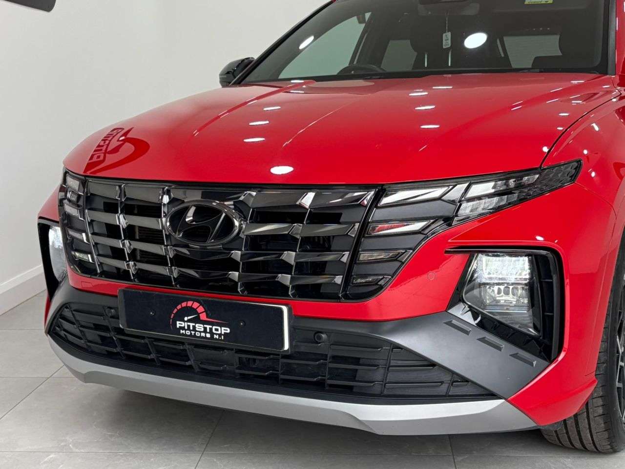 A 2022 HYUNDAI TUCSON 1.6 h T-GDi N Line SUV 5dr Petrol Hybrid Auto Euro 6 (s/s) (230 ps) A 2022 HYUNDAI TUCSON 1.6 h T-GDi N Line SUV 5dr Petrol Hybrid Auto Euro 6 (s/s) (230 ps)
