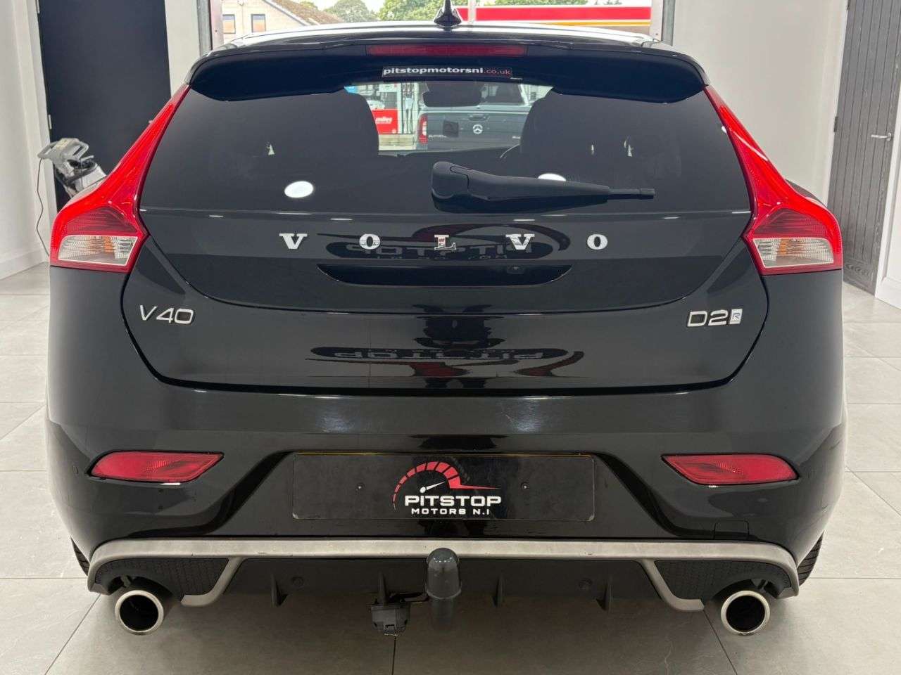2019 VOLVO V40 2019 VOLVO V40