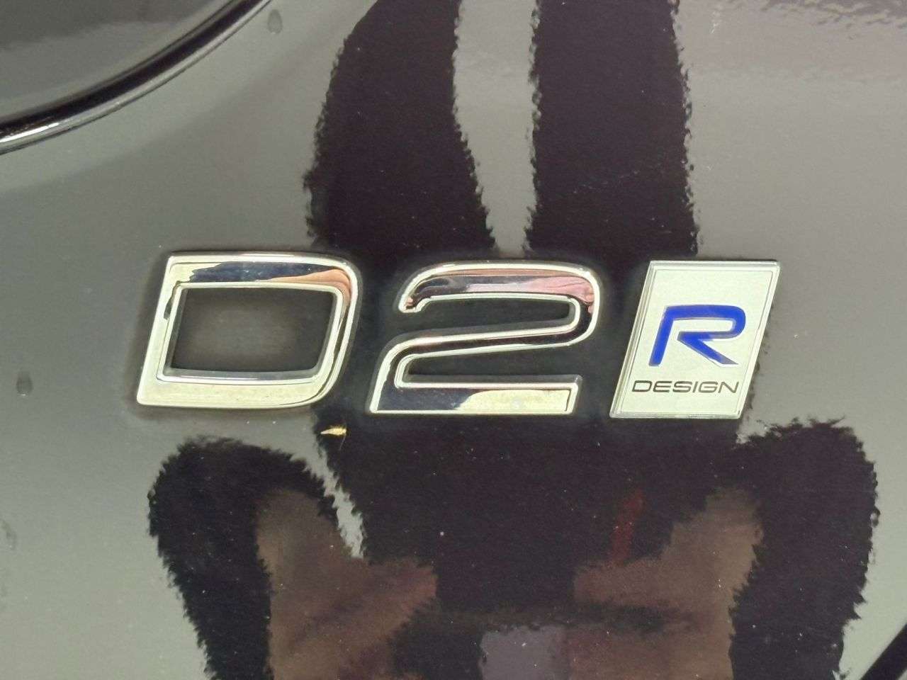 2019 VOLVO V40 2019 VOLVO V40