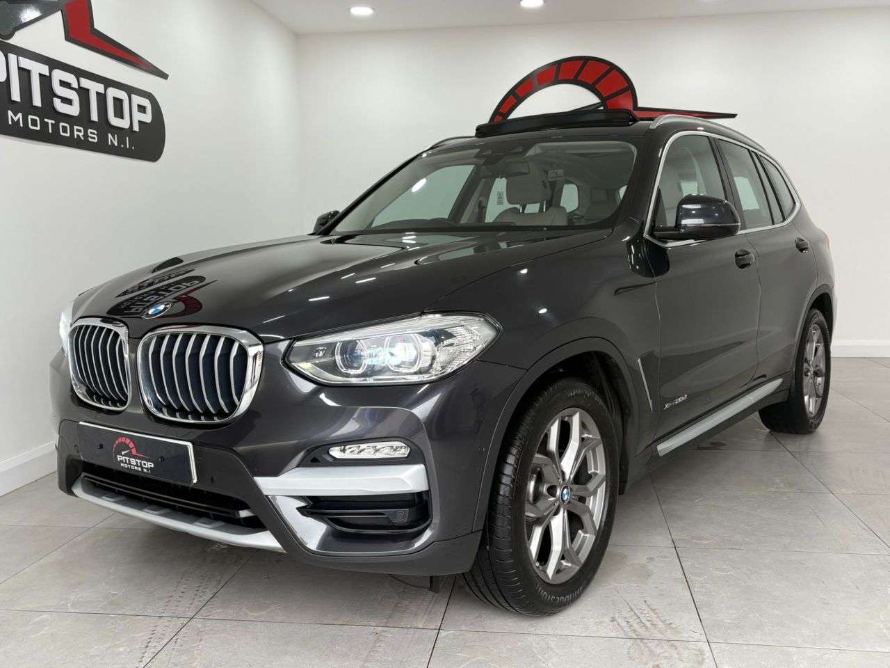 A 2018 BMW X3 2.0 20d xLine SUV 5dr Diesel Auto xDrive Euro 6 (s/s) (190 ps) A 2018 BMW X3 2.0 20d xLine SUV 5dr Diesel Auto xDrive Euro 6 (s/s) (190 ps)