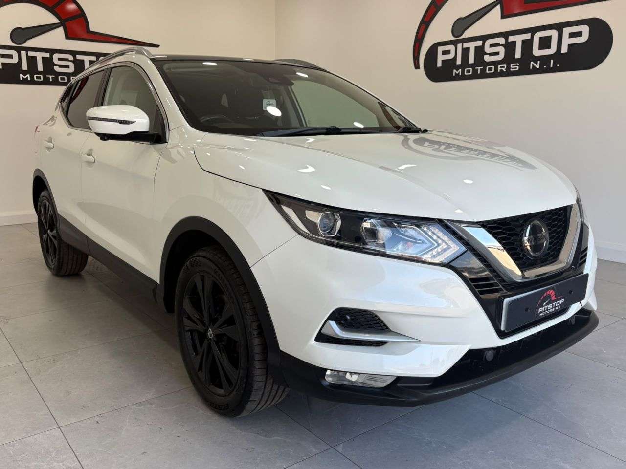 A 2018 NISSAN QASHQAI 1.6 dCi N-Connecta SUV 5dr Diesel XTRON Euro 6 (s/s) (130 ps) A 2018 NISSAN QASHQAI 1.6 dCi N-Connecta SUV 5dr Diesel XTRON Euro 6 (s/s) (130 ps)