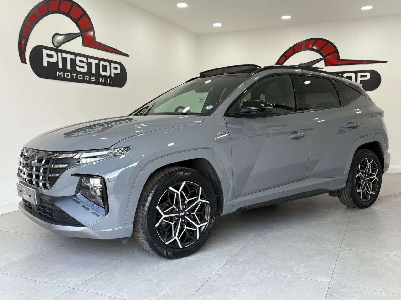 A 2022 HYUNDAI TUCSON 1.6 h T-GDi N Line S SUV 5dr Petrol Hybrid Auto Euro 6 (s/s) (230 ps) A 2022 HYUNDAI TUCSON 1.6 h T-GDi N Line S SUV 5dr Petrol Hybrid Auto Euro 6 (s/s) (230 ps)