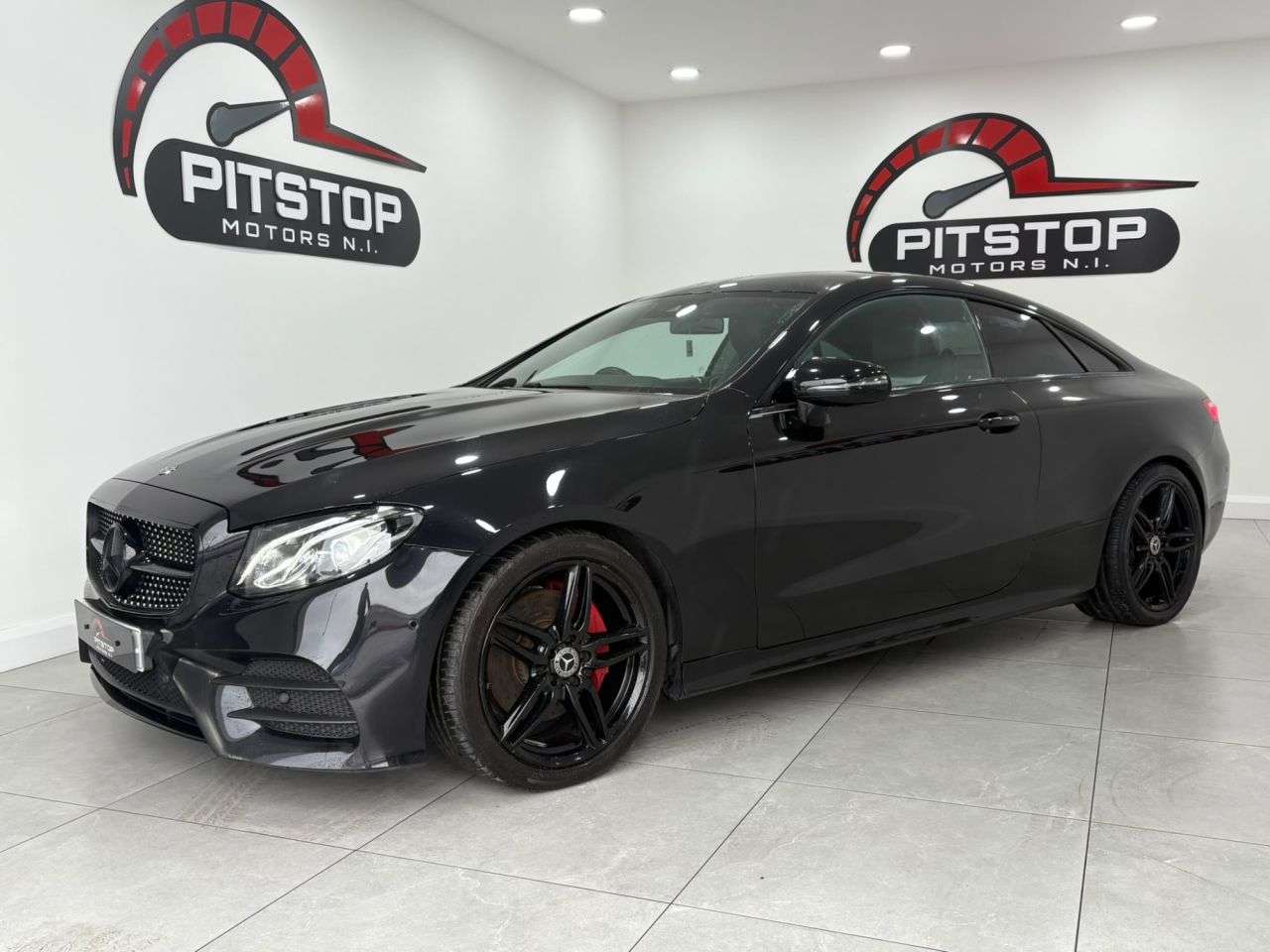 A 2017 MERCEDES-BENZ E CLASS 2.0 E220d AMG Line Coupe 2dr Diesel G-Tronic+ Euro 6 (s/s) (194 ps) A 2017 MERCEDES-BENZ E CLASS 2.0 E220d AMG Line Coupe 2dr Diesel G-Tronic+ Euro 6 (s/s) (194 ps)