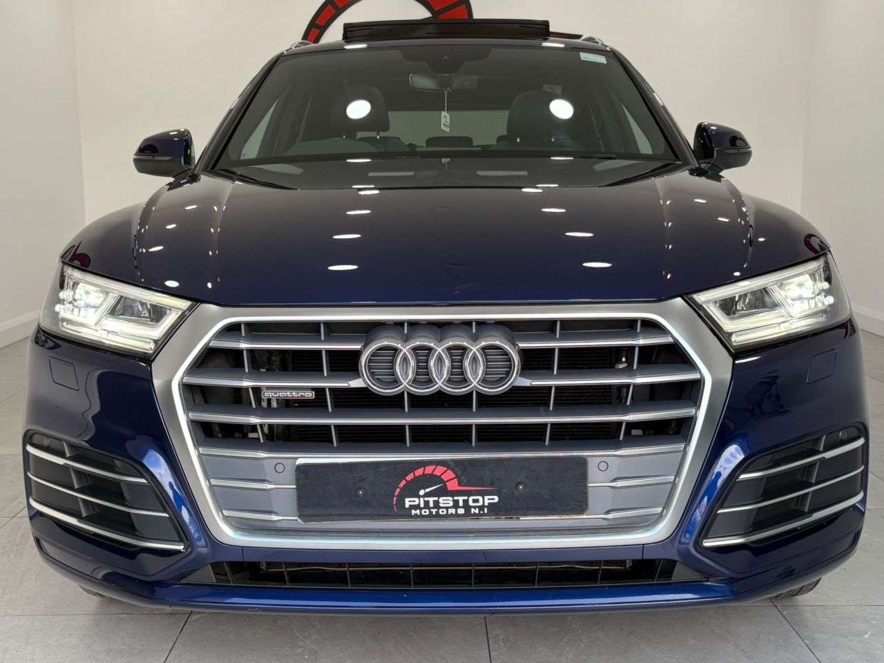A 2019 AUDI Q5 2.0 TDI 40 S line SUV 5dr Diesel S Tronic quattro Euro 6 (s/s) (190 ps) A 2019 AUDI Q5 2.0 TDI 40 S line SUV 5dr Diesel S Tronic quattro Euro 6 (s/s) (190 ps)