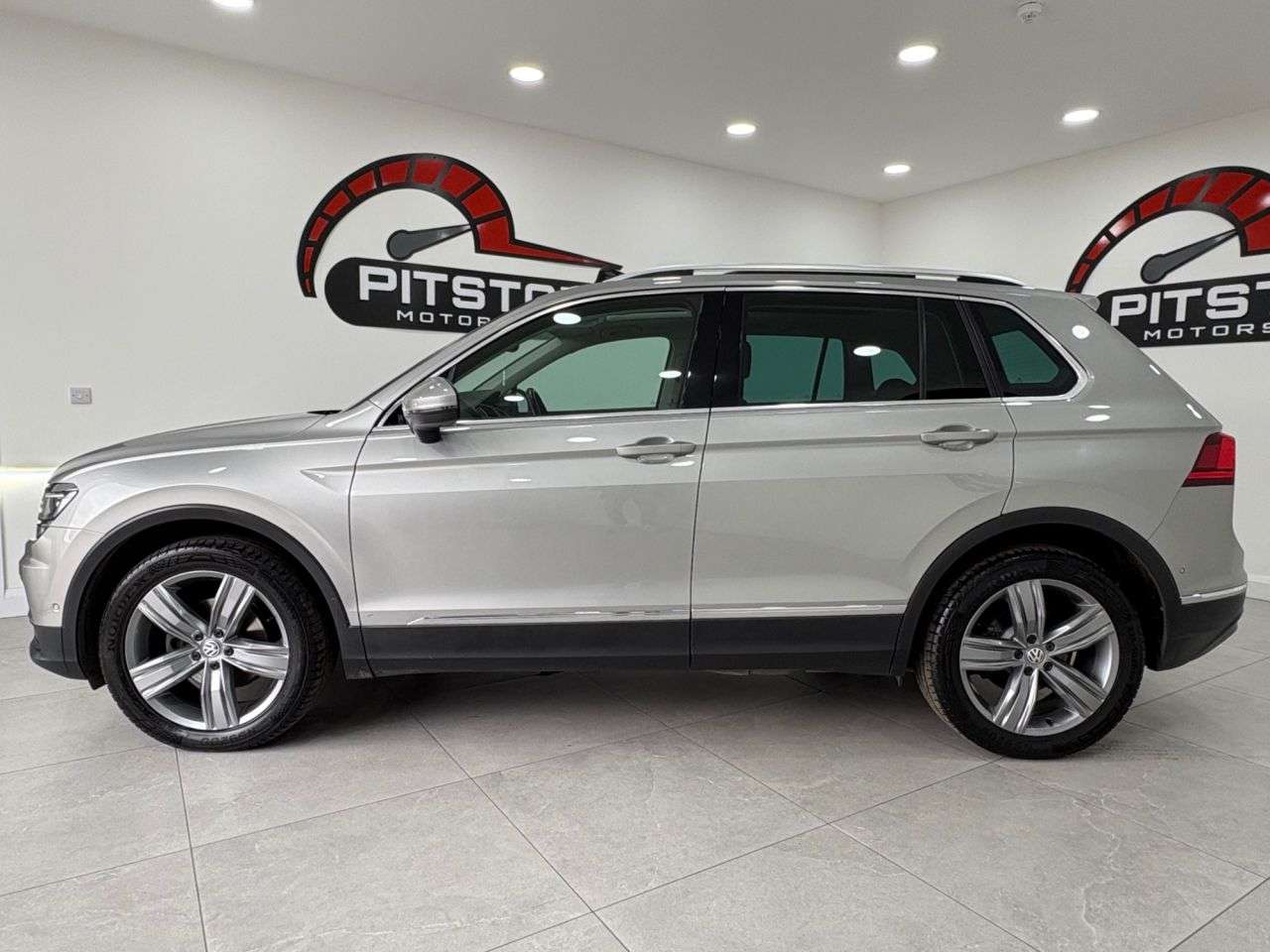 2019 VOLKSWAGEN TIGUAN 2019 VOLKSWAGEN TIGUAN