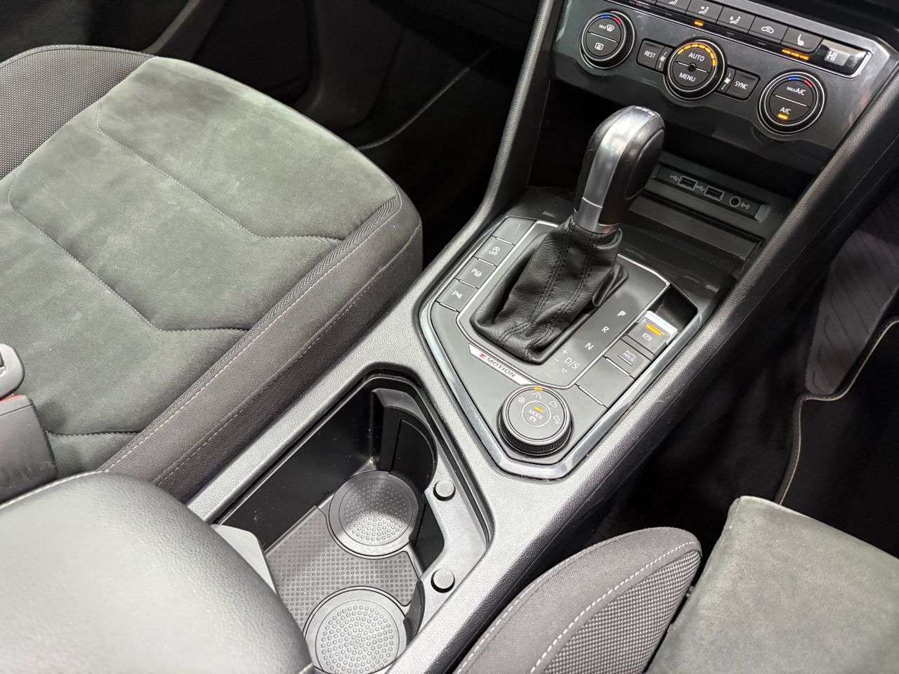 2019 VOLKSWAGEN TIGUAN 2019 VOLKSWAGEN TIGUAN