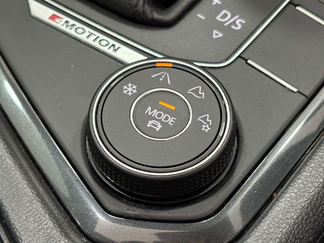 2019 VOLKSWAGEN TIGUAN 2019 VOLKSWAGEN TIGUAN