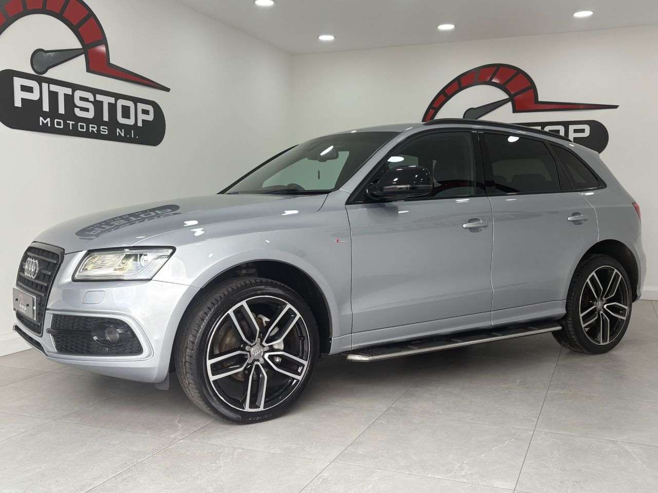 A 2016 AUDI Q5 2.0 TDI S line Plus SUV 5dr Diesel S Tronic quattro Euro 6 (s/s) (190 ps) A 2016 AUDI Q5 2.0 TDI S line Plus SUV 5dr Diesel S Tronic quattro Euro 6 (s/s) (190 ps)