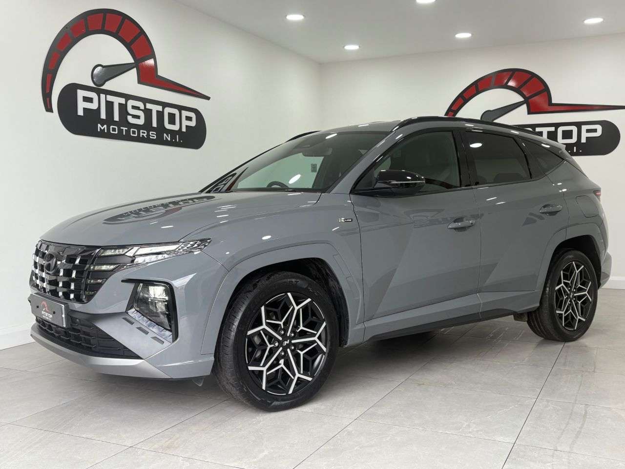 A 2022 HYUNDAI TUCSON 1.6 h T-GDi N Line SUV 5dr Petrol Hybrid Auto Euro 6 (s/s) (230 ps) A 2022 HYUNDAI TUCSON 1.6 h T-GDi N Line SUV 5dr Petrol Hybrid Auto Euro 6 (s/s) (230 ps)