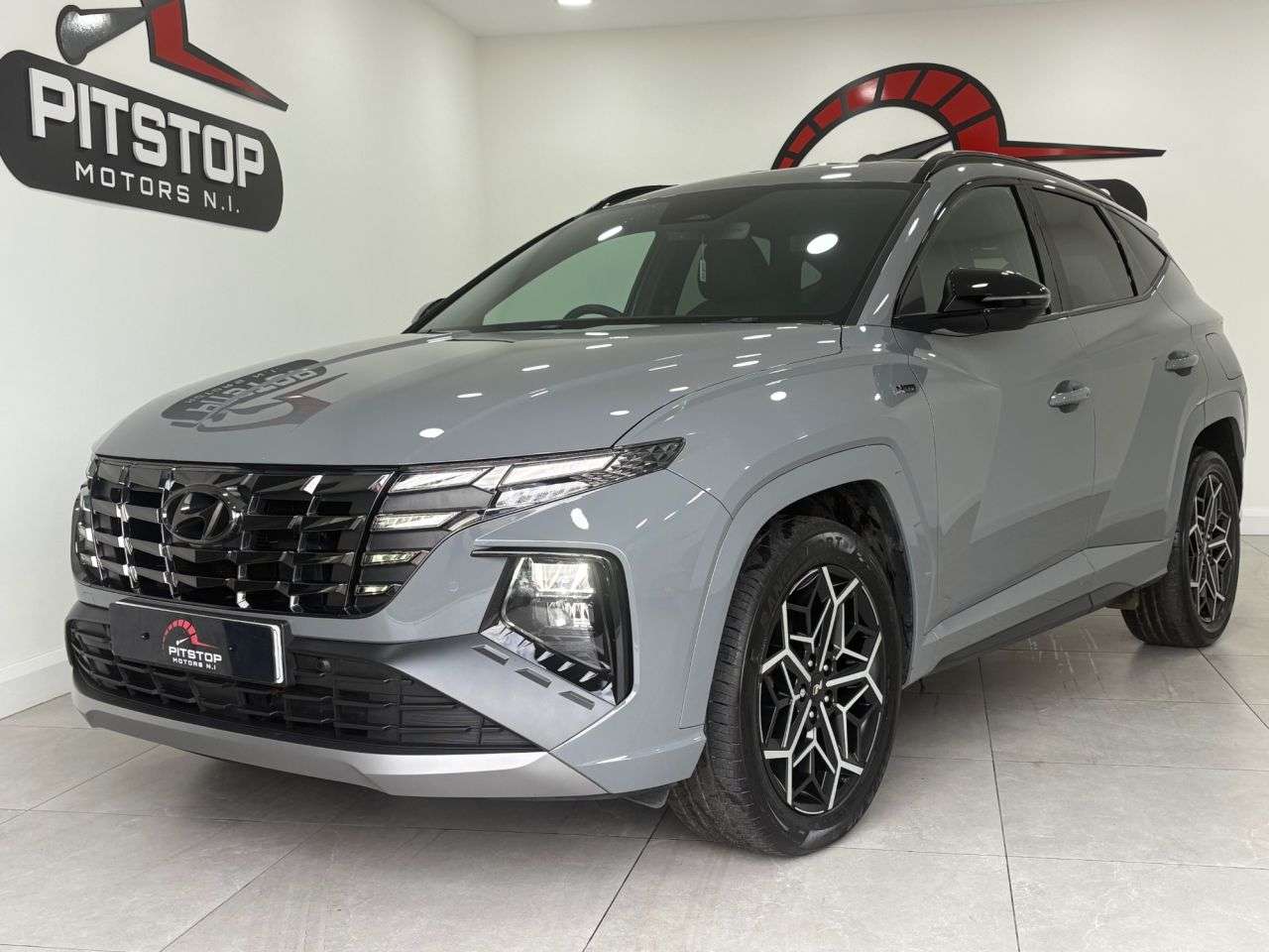 A 2022 HYUNDAI TUCSON 1.6 h T-GDi N Line SUV 5dr Petrol Hybrid Auto Euro 6 (s/s) (230 ps) A 2022 HYUNDAI TUCSON 1.6 h T-GDi N Line SUV 5dr Petrol Hybrid Auto Euro 6 (s/s) (230 ps)