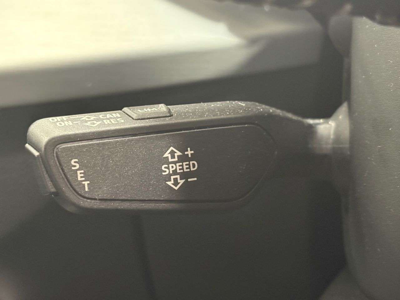 2018 AUDI Q2 2018 AUDI Q2