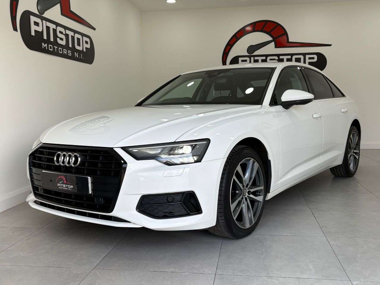 A 2019 AUDI A6 SALOON 2.0 TDI 40 Sport Saloon 4dr Diesel S Tronic Euro 6 (s/s) (204 ps) A 2019 AUDI A6 SALOON 2.0 TDI 40 Sport Saloon 4dr Diesel S Tronic Euro 6 (s/s) (204 ps)
