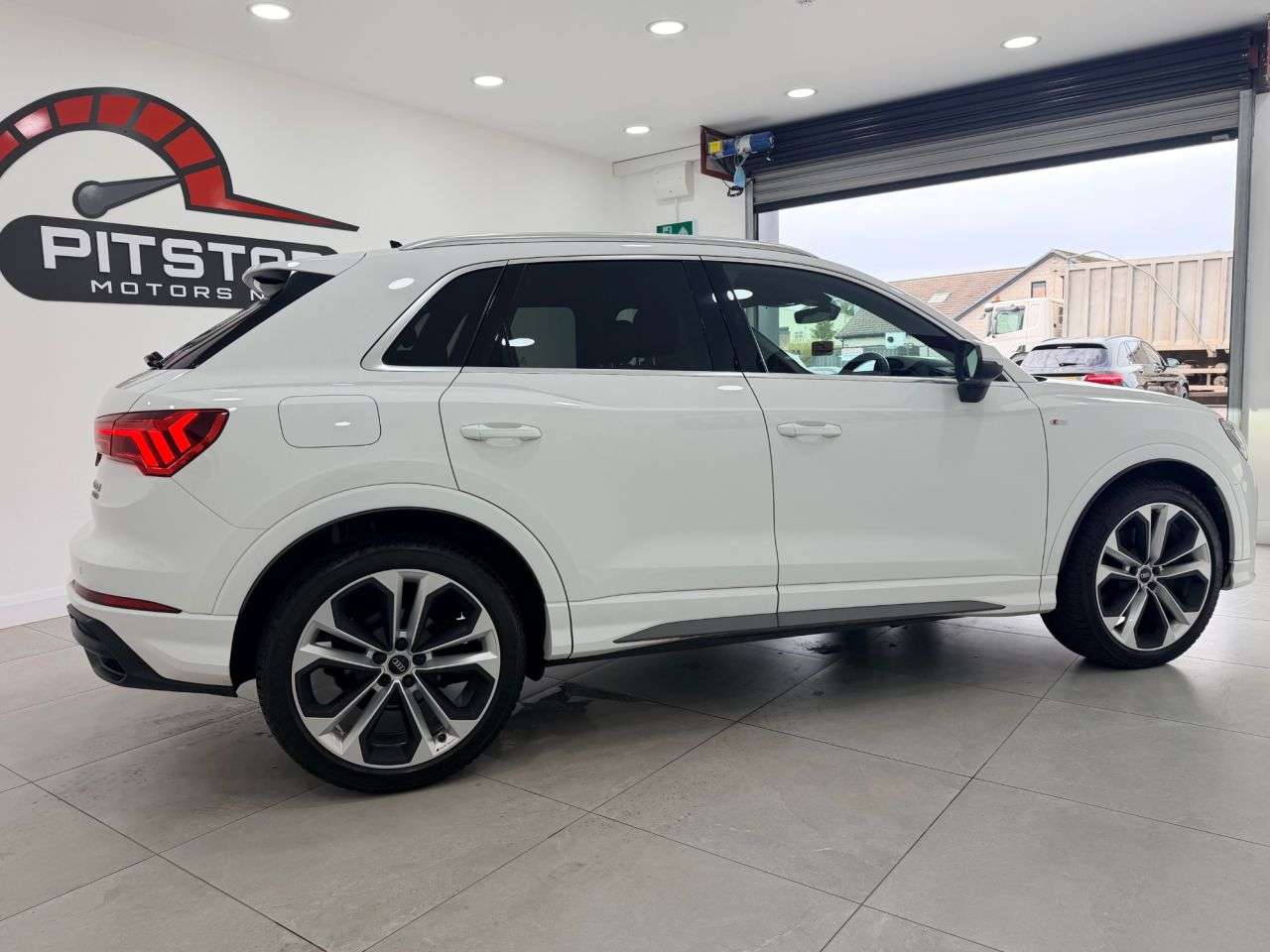 2019 AUDI Q3 2019 AUDI Q3