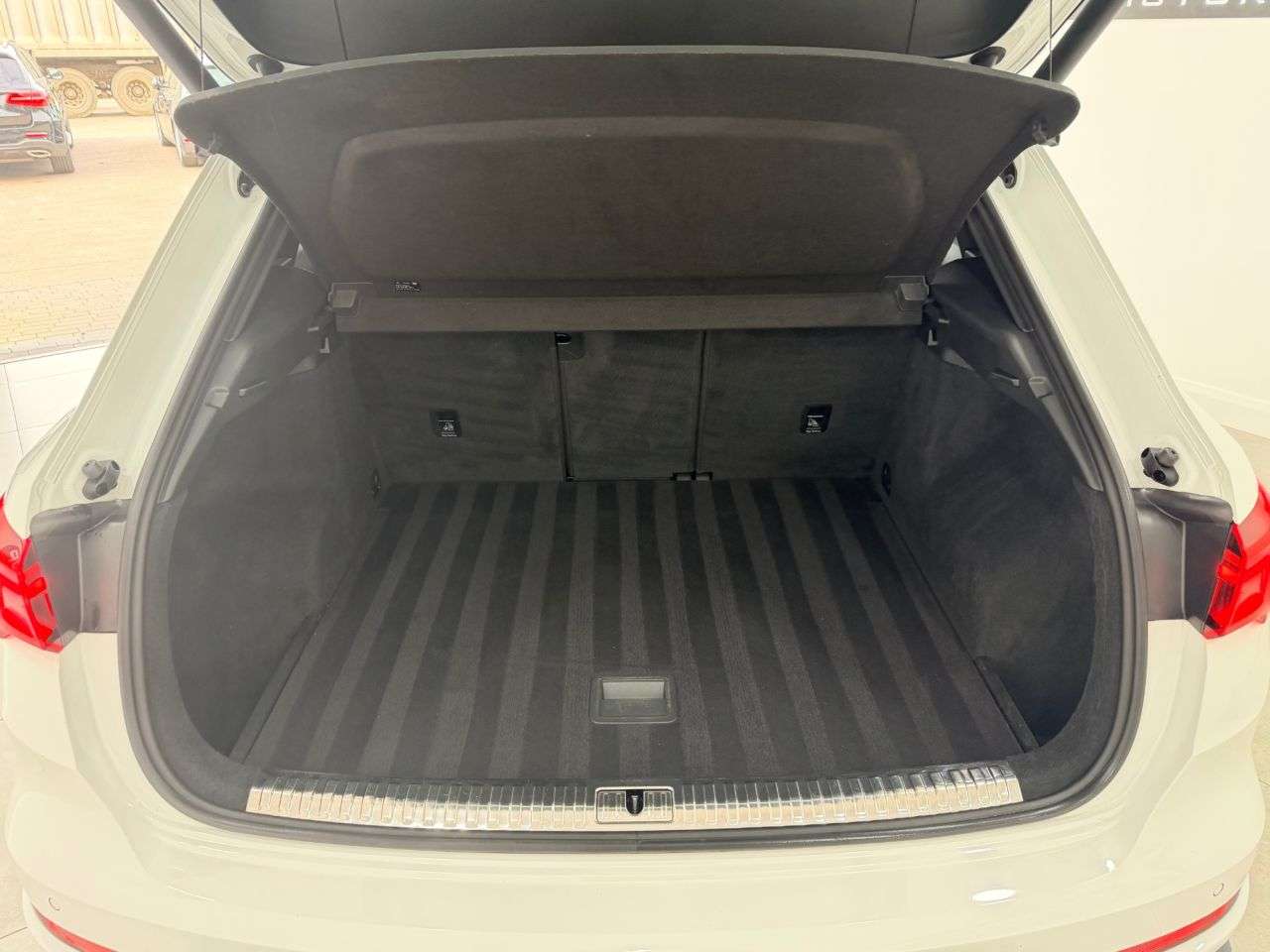 2019 AUDI Q3 2019 AUDI Q3