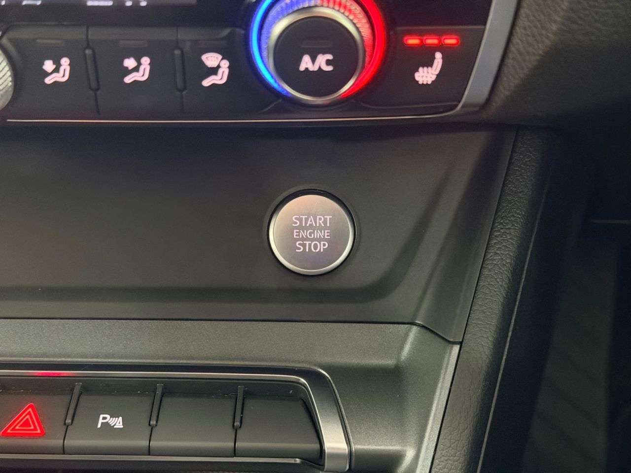 2019 AUDI Q3 2019 AUDI Q3