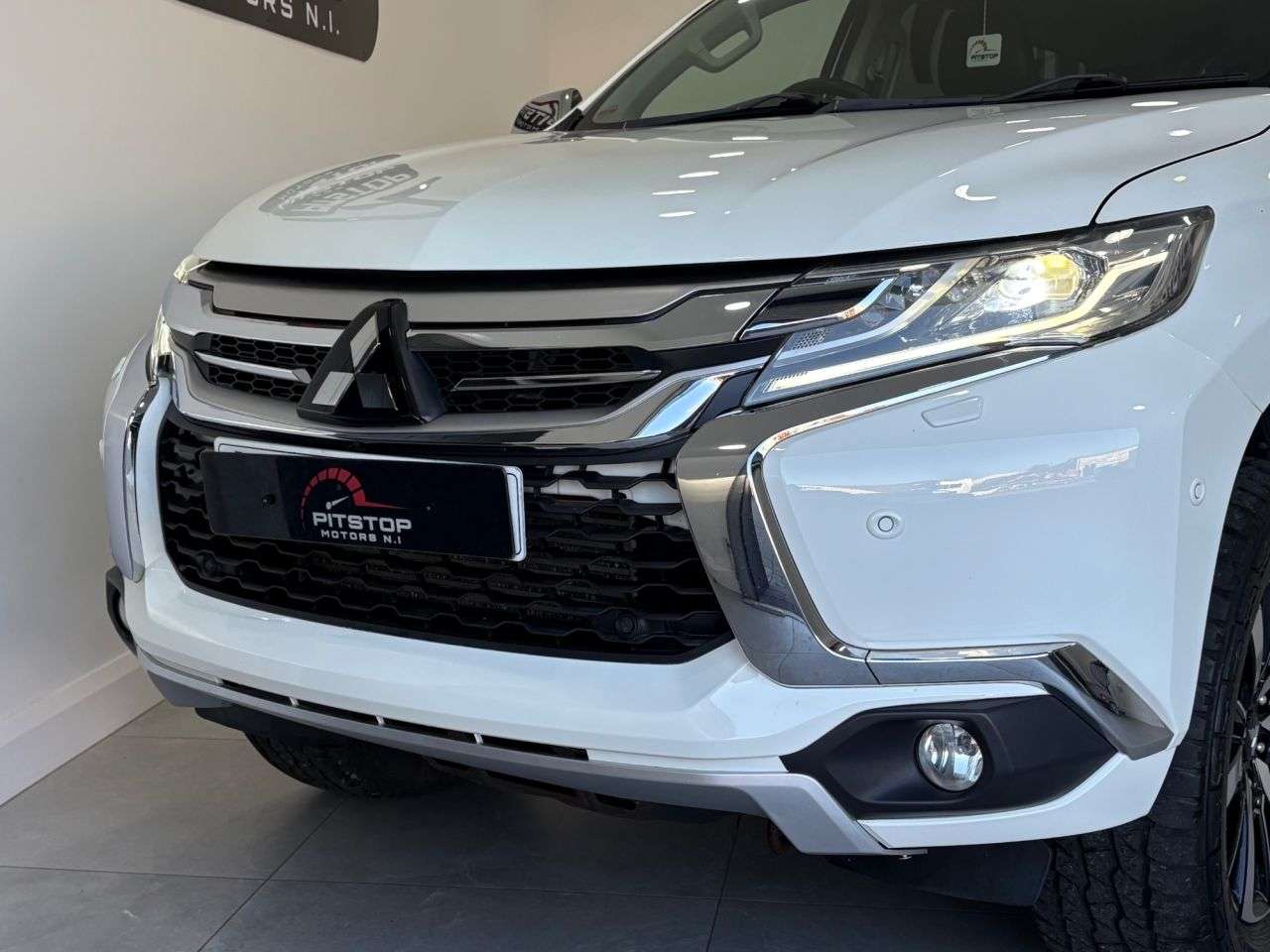 A 2019 MITSUBISHI SHOGUN SPORT 2.4D 4 SUV 5dr Diesel Auto 4WD Euro 6 (181 ps) A 2019 MITSUBISHI SHOGUN SPORT 2.4D 4 SUV 5dr Diesel Auto 4WD Euro 6 (181 ps)