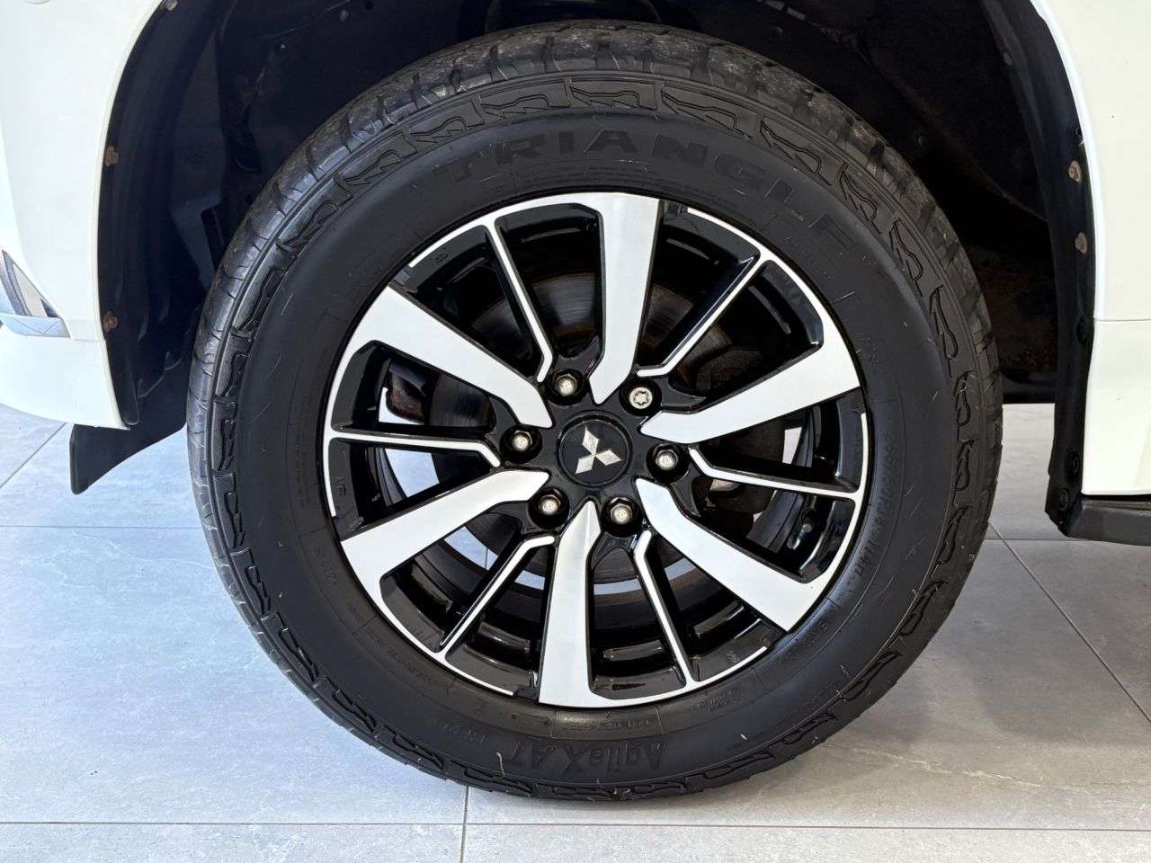 2019 MITSUBISHI SHOGUN SPORT 2019 MITSUBISHI SHOGUN SPORT