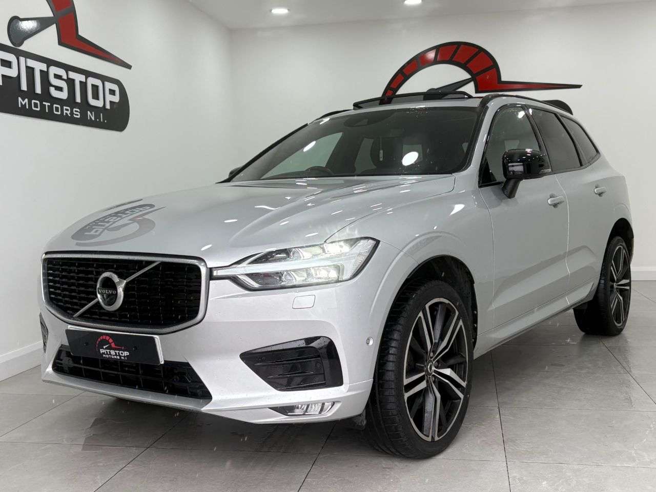 A 2020 VOLVO XC60 2.0 B4 MHEV R-Design Pro SUV 5dr Diesel Hybrid Auto AWD Euro 6 (s/s) (197 p A 2020 VOLVO XC60 2.0 B4 MHEV R-Design Pro SUV 5dr Diesel Hybrid Auto AWD Euro 6 (s/s) (197 p