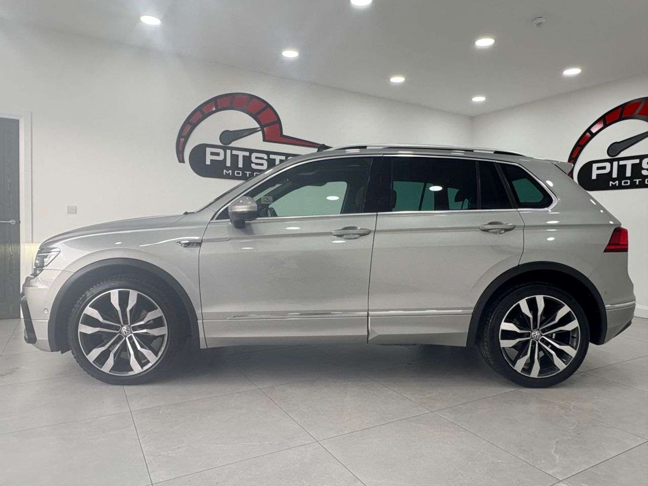 2019 VOLKSWAGEN TIGUAN 2019 VOLKSWAGEN TIGUAN