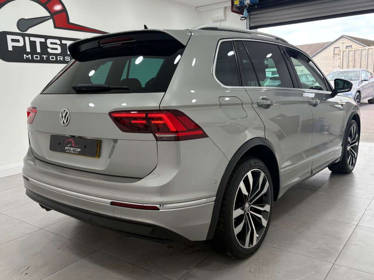 2019 VOLKSWAGEN TIGUAN 2019 VOLKSWAGEN TIGUAN