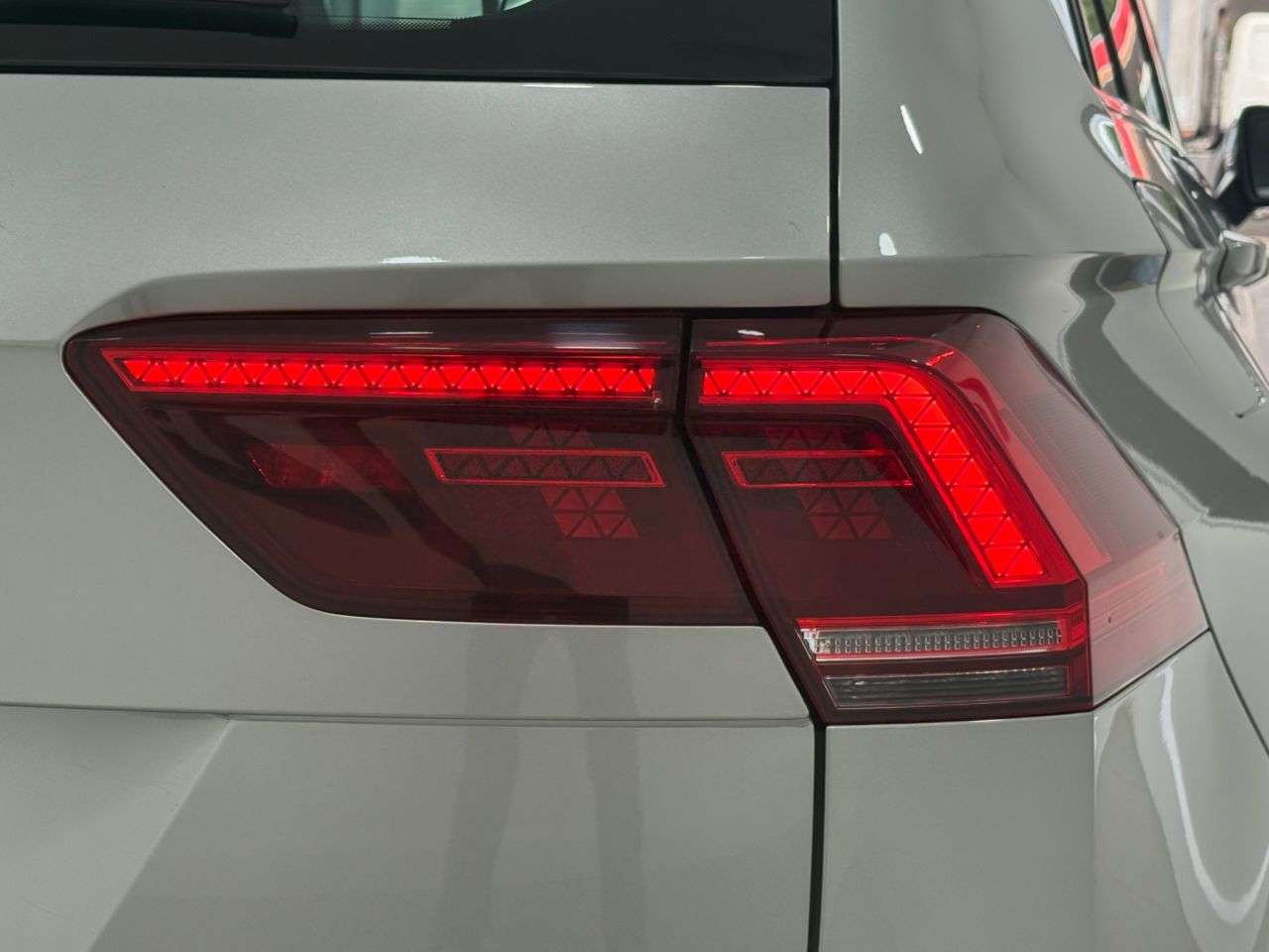 2019 VOLKSWAGEN TIGUAN 2019 VOLKSWAGEN TIGUAN