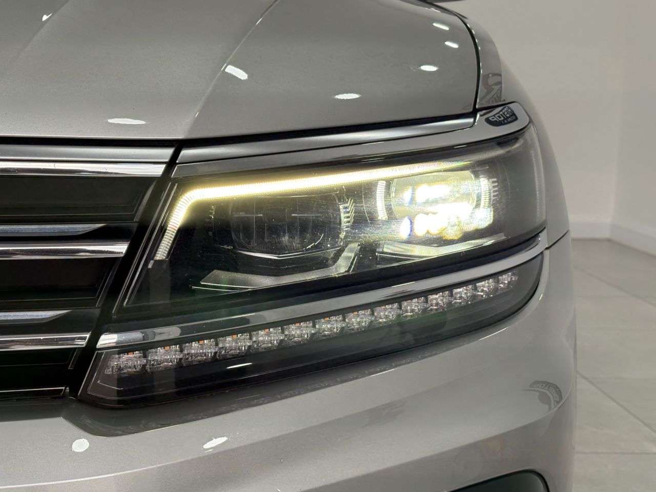 2019 VOLKSWAGEN TIGUAN 2019 VOLKSWAGEN TIGUAN
