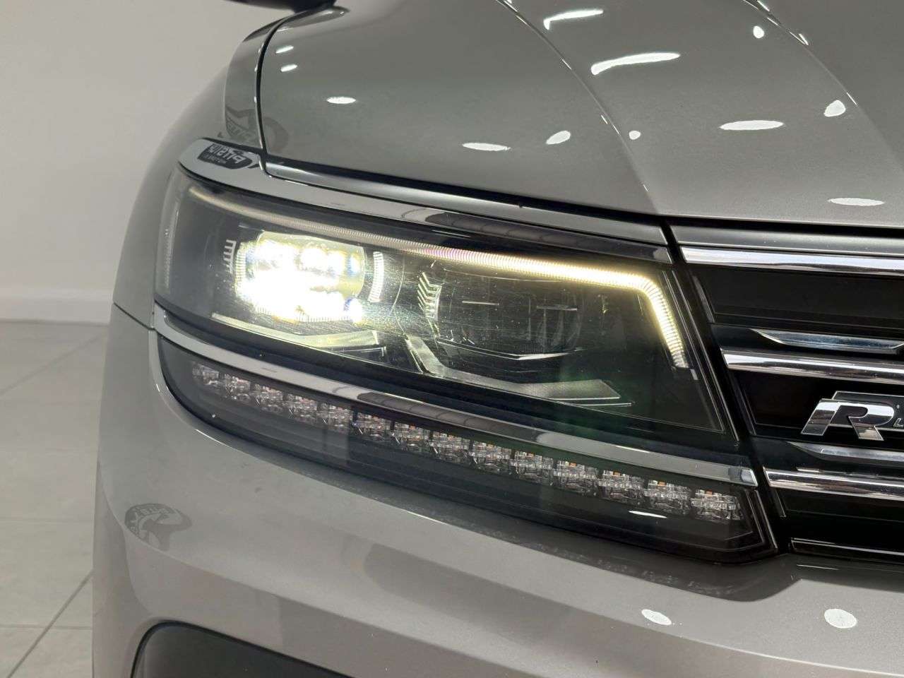 2019 VOLKSWAGEN TIGUAN 2019 VOLKSWAGEN TIGUAN