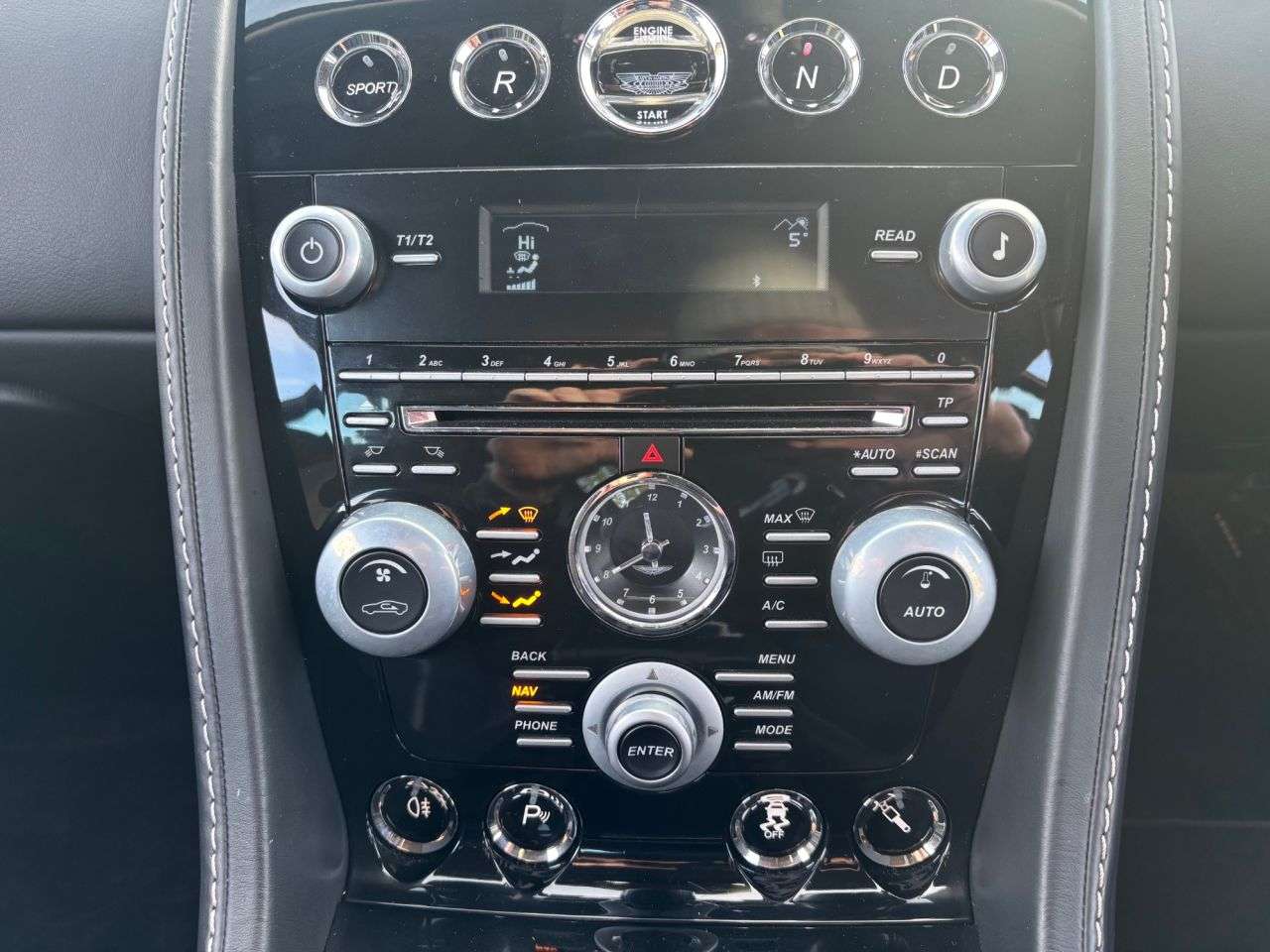 2014 ASTON MARTIN VANTAGE 2014 ASTON MARTIN VANTAGE