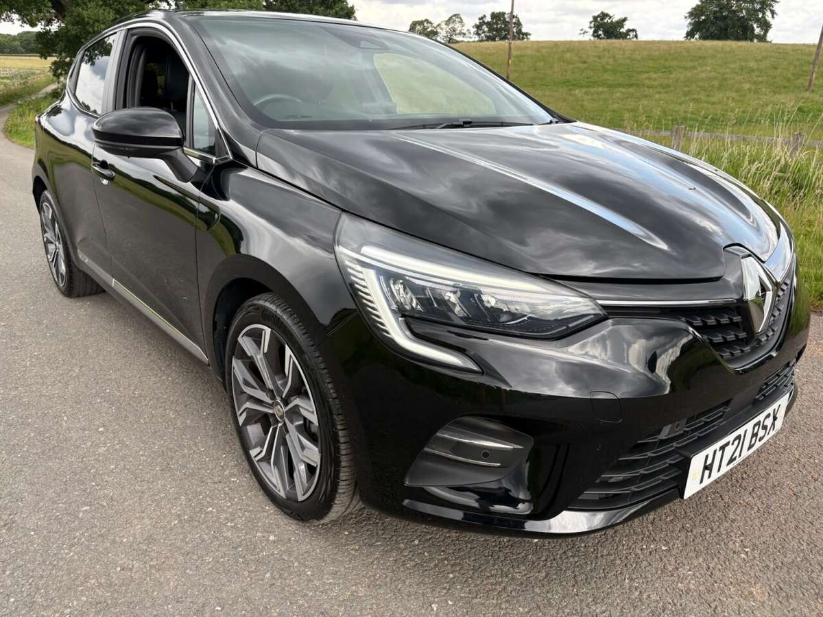 Check out this Renault Clio 2021 Petrol Manual