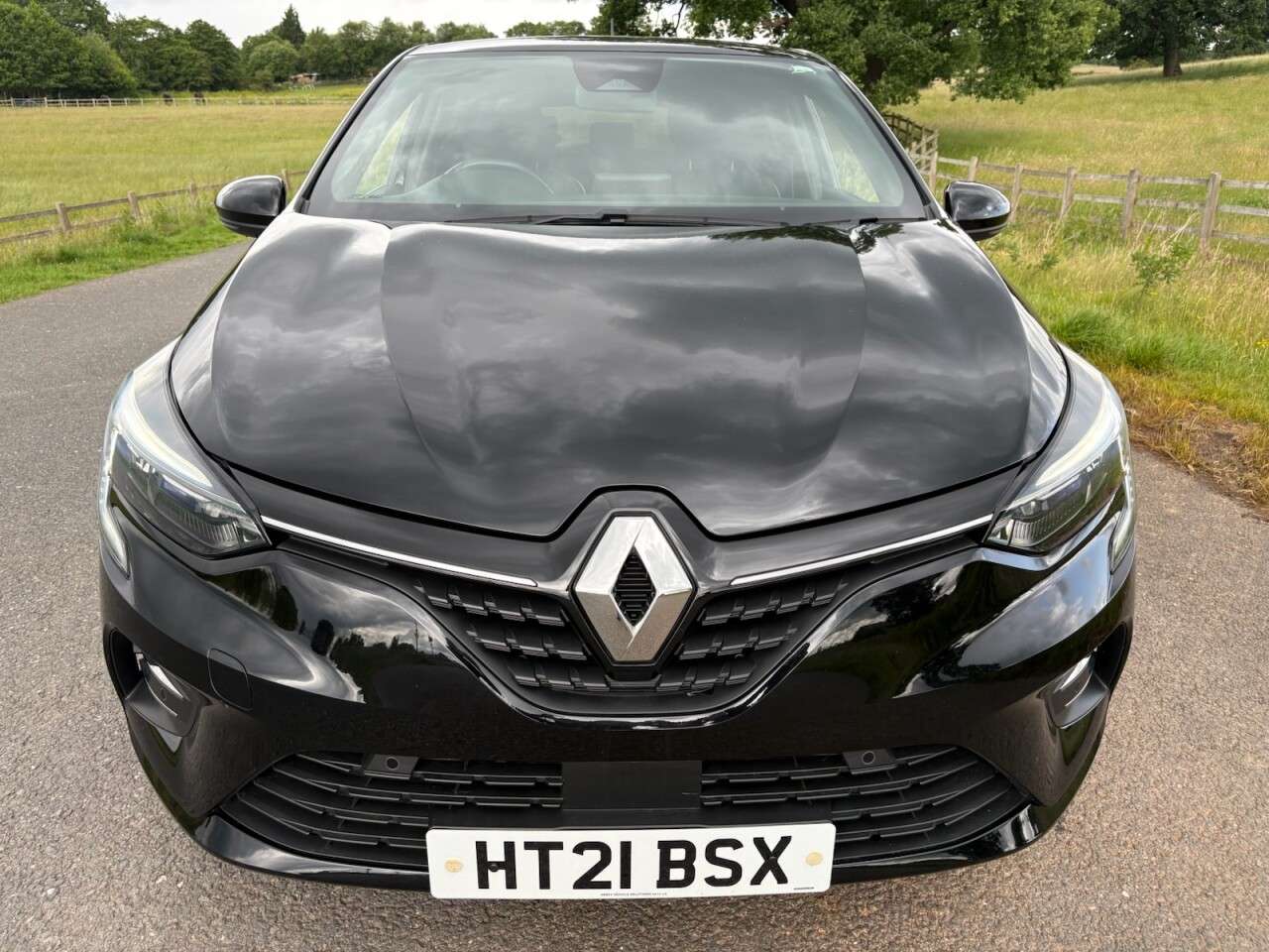 2021 RENAULT CLIO 2021 RENAULT CLIO