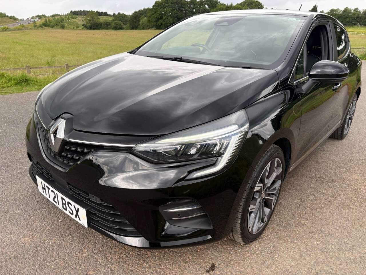 2021 RENAULT CLIO 2021 RENAULT CLIO