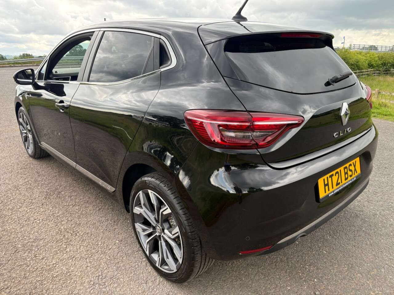 2021 RENAULT CLIO 2021 RENAULT CLIO