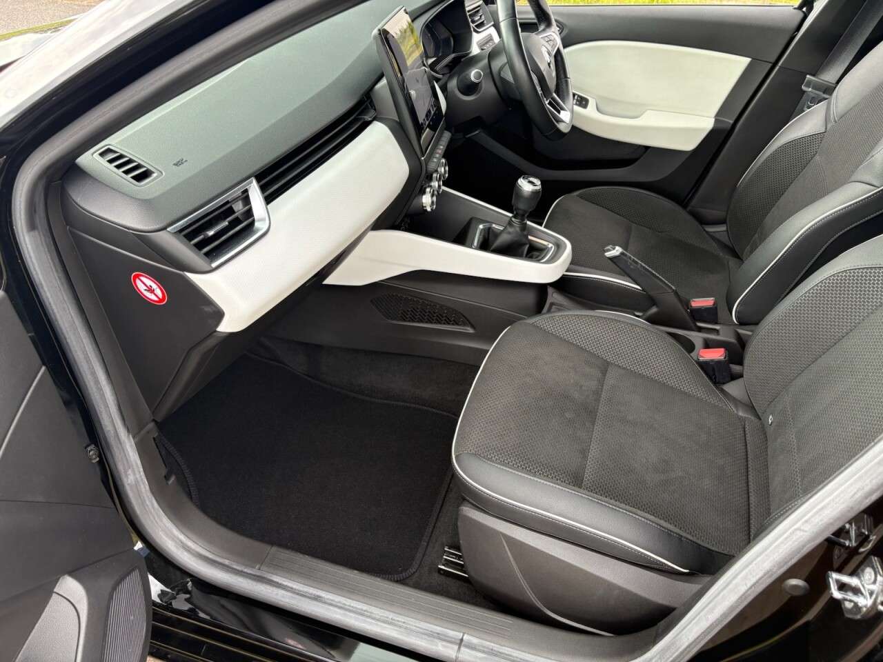 2021 RENAULT CLIO 2021 RENAULT CLIO