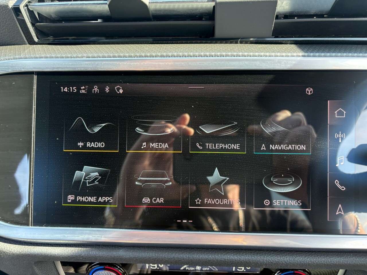 2021 AUDI Q3 2021 AUDI Q3