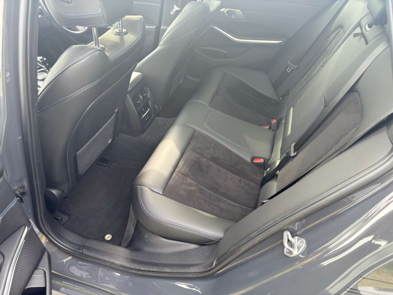 2021 BMW ALPINA B3 2021 BMW ALPINA B3