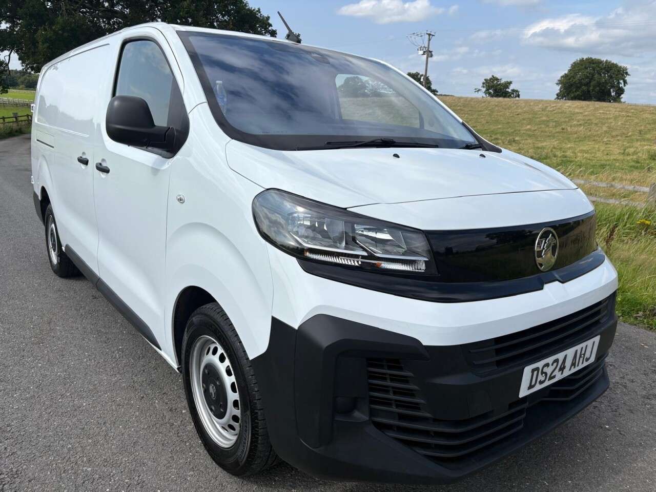 2024 VAUXHALL VIVARO 2024 VAUXHALL VIVARO