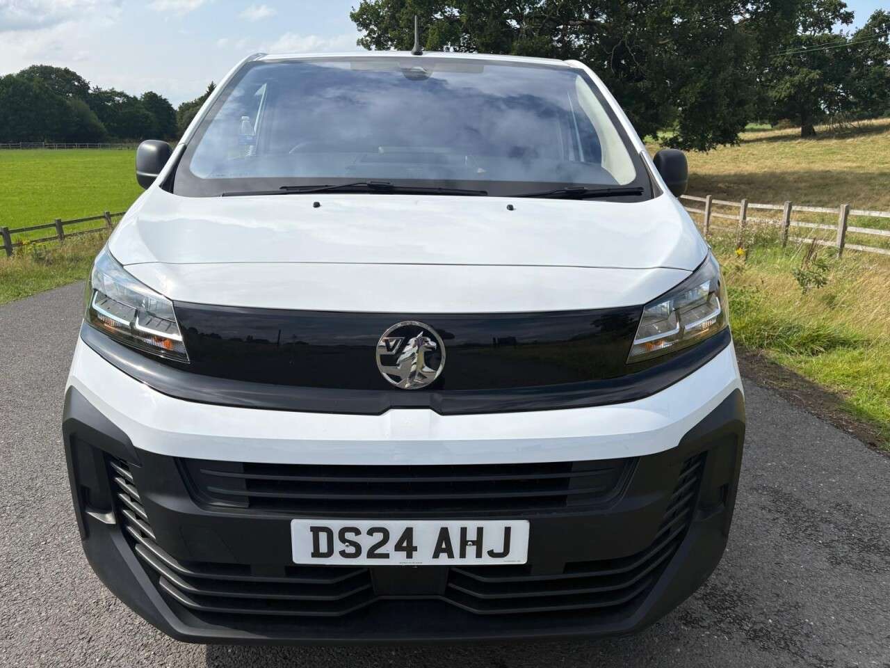 2024 VAUXHALL VIVARO 2024 VAUXHALL VIVARO