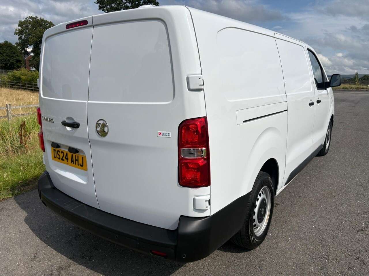 2024 VAUXHALL VIVARO 2024 VAUXHALL VIVARO