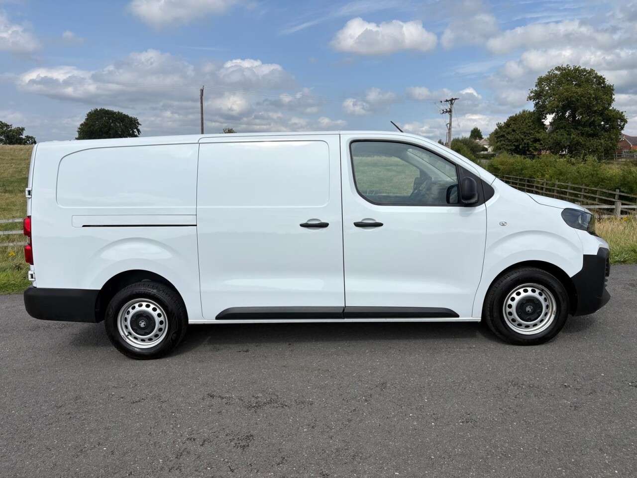 2024 VAUXHALL VIVARO 2024 VAUXHALL VIVARO