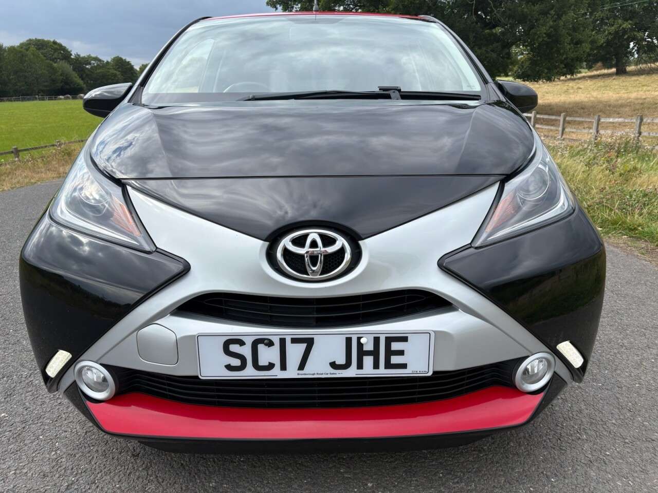 2017 TOYOTA AYGO 2017 TOYOTA AYGO
