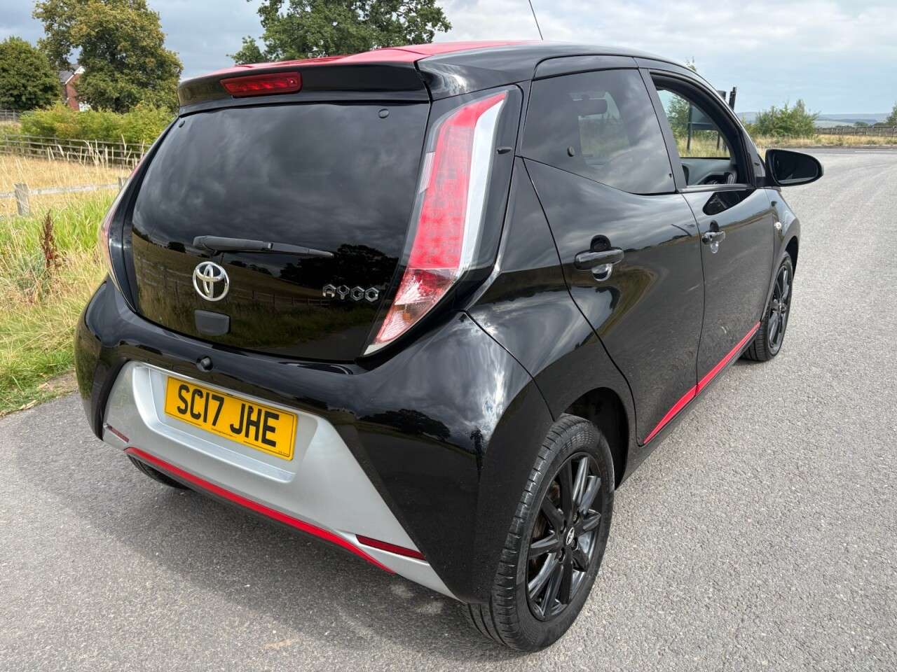 2017 TOYOTA AYGO 2017 TOYOTA AYGO