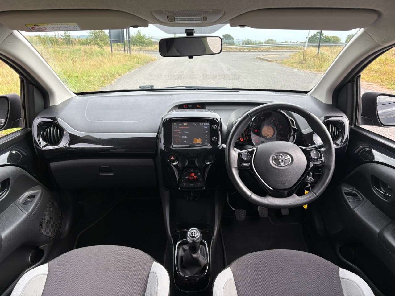 2017 TOYOTA AYGO 2017 TOYOTA AYGO