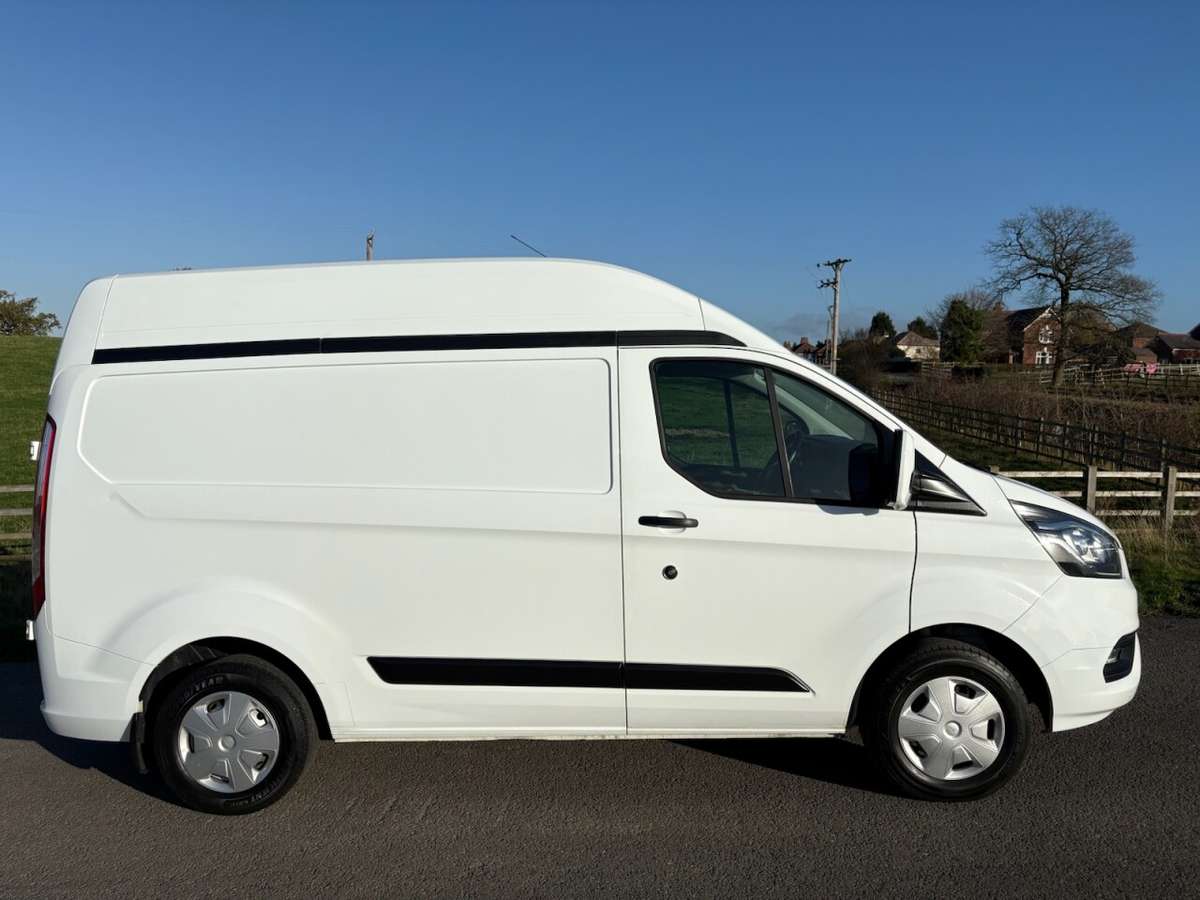 Check out this Ford Transit Custom 2020 Diesel Manual