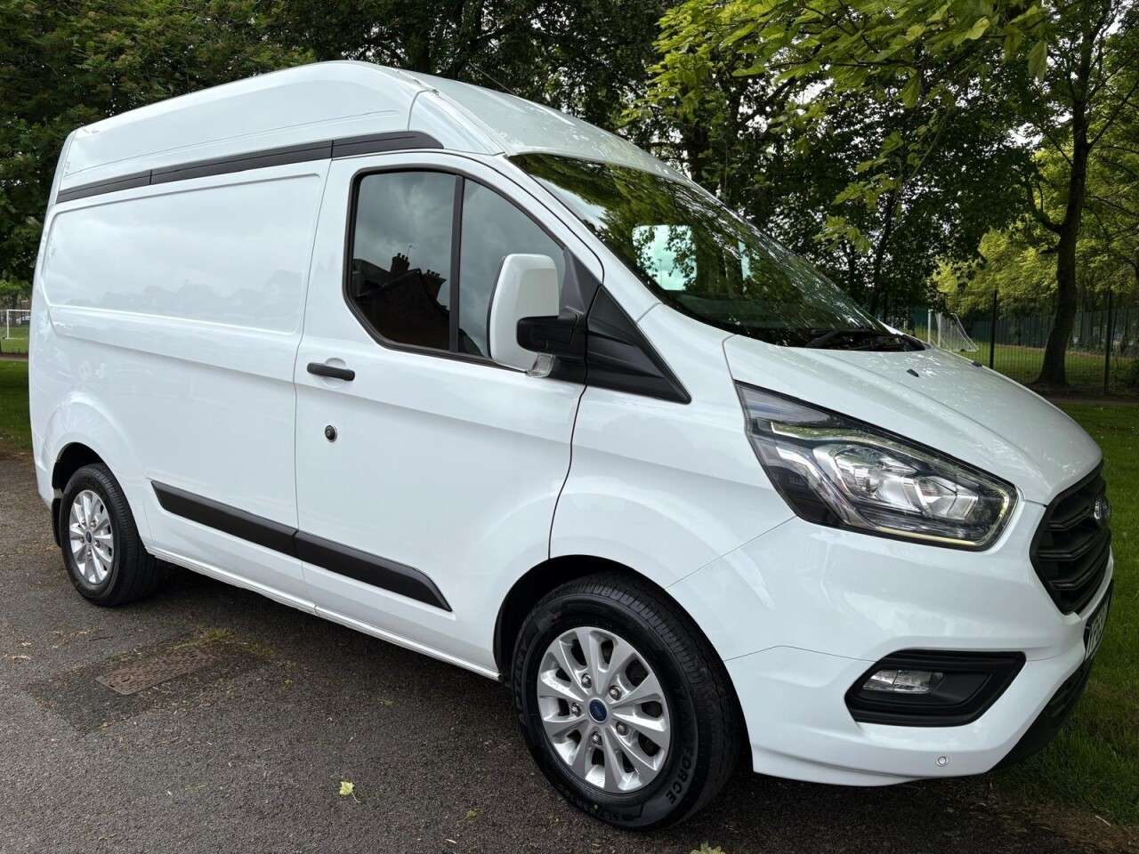 A 2020 FORD TRANSIT CUSTOM 2.0 300 EcoBlue Trend Panel Van 5dr Diesel Manual L1 H2 Euro 6 (s/s) (130 p A 2020 FORD TRANSIT CUSTOM 2.0 300 EcoBlue Trend Panel Van 5dr Diesel Manual L1 H2 Euro 6 (s/s) (130 p