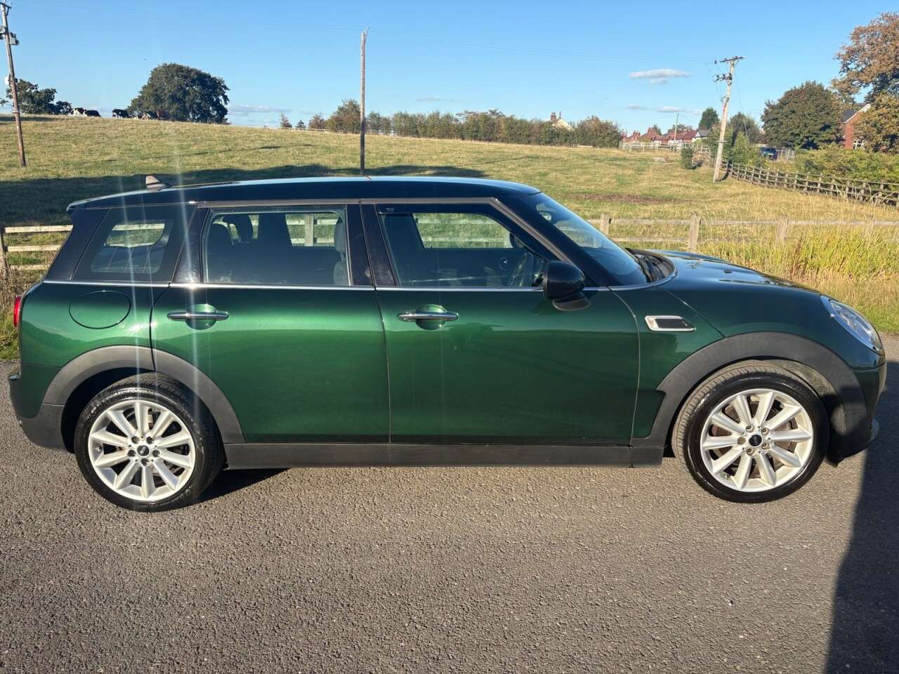 2015 MINI CLUBMAN 2015 MINI CLUBMAN