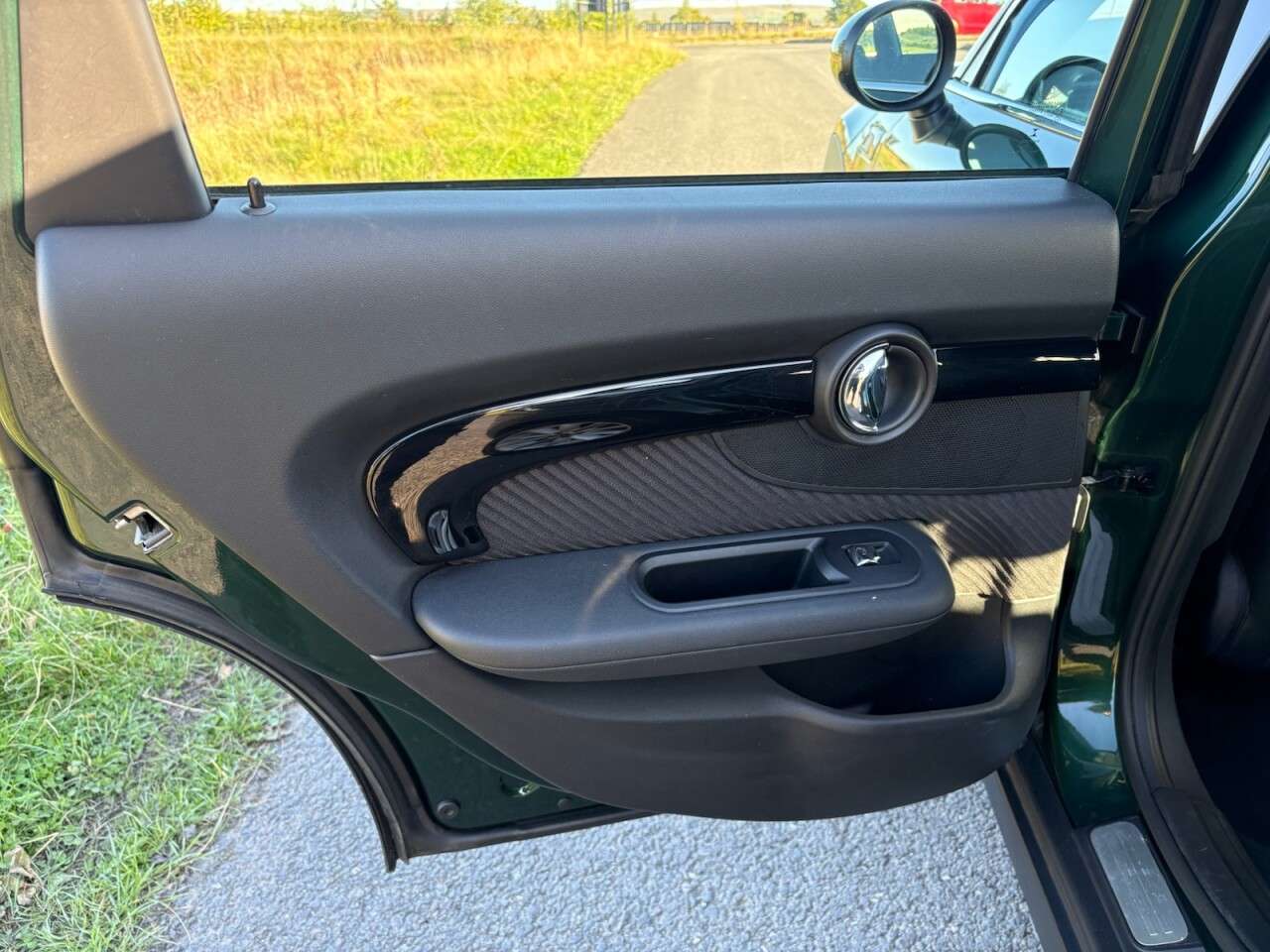 2015 MINI CLUBMAN 2015 MINI CLUBMAN