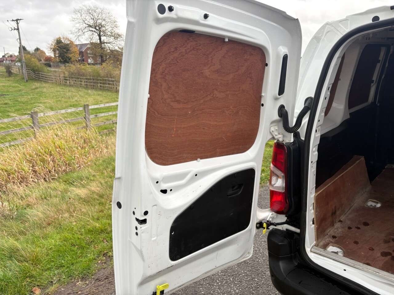 2020 PEUGEOT PARTNER 2020 PEUGEOT PARTNER